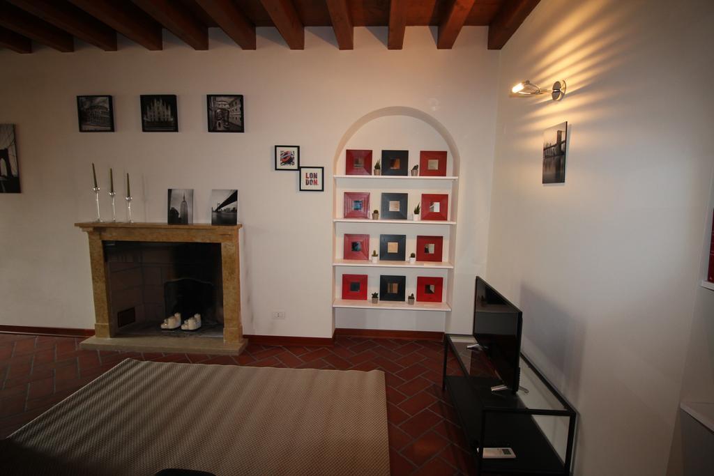 Eleganti Dimore Brescia Exterior photo